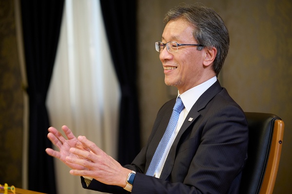 「読みたい本がどんどん増えていくんですよね」 「読みたい本がどんどん増えていくんですよね」