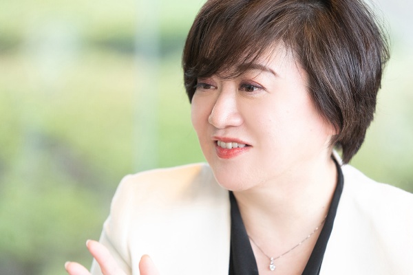 「児童文学の本ですが、マネジメント層やエリート層の大人にこそぜひ読んで欲しいですね」 「児童文学の本ですが、マネジメント層やエリート層の大人にこそぜひ読んで欲しいですね」
