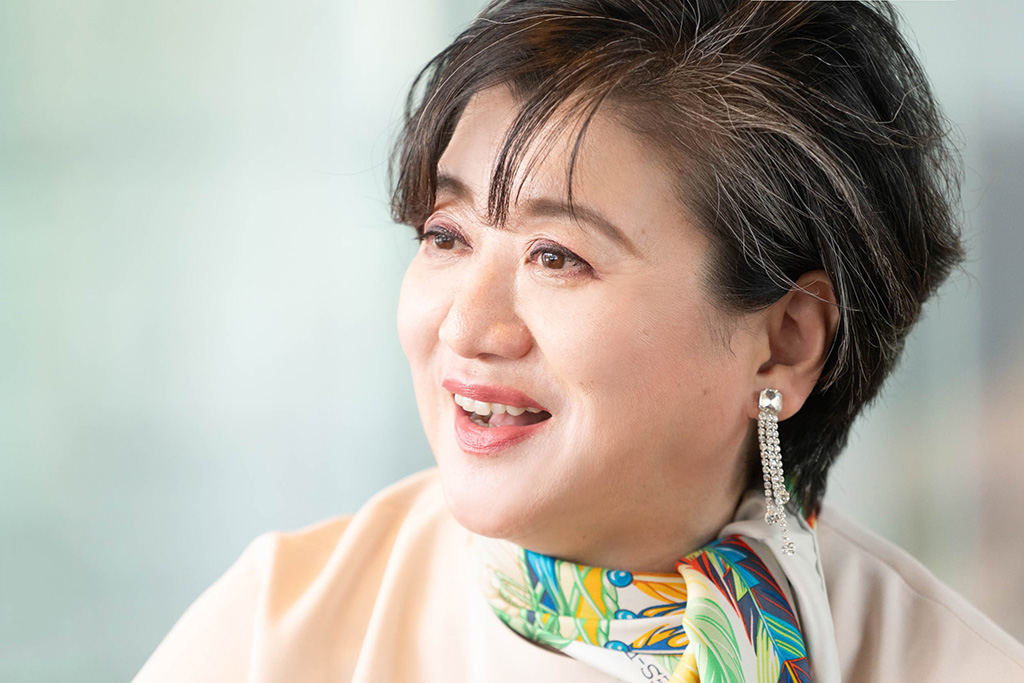 「幸せなチームというのは、未来をつくる数字のベースがちゃんとできていることが分かってきました」 「幸せなチームというのは、未来をつくる数字のベースがちゃんとできていることが分かってきました」