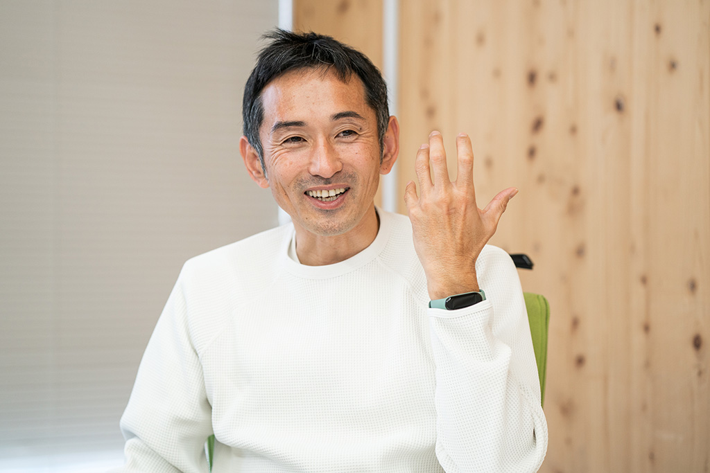 「変化が求められるとき、自分には何ができるのか。僕も、一人で戦ってきた自分を変えるために苦労したんです」 「変化が求められるとき、自分には何ができるのか。僕も、一人で戦ってきた自分を変えるために苦労したんです」