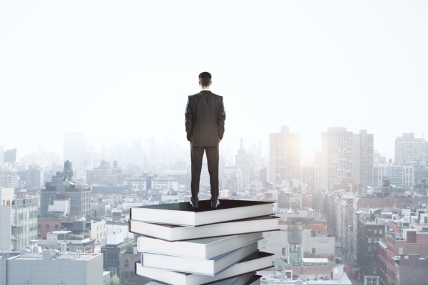 学知はこれからのビジネスのアドバンテージ(写真:Who is Danny/Shutterstock.com)