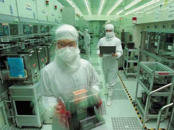 TSMCの工場の内部(提供:TSMC)