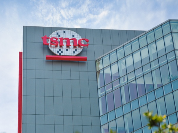 台湾のTSMCは日本初となる工場を2022年に着工する(写真:Vidpen/shutterstock.com)