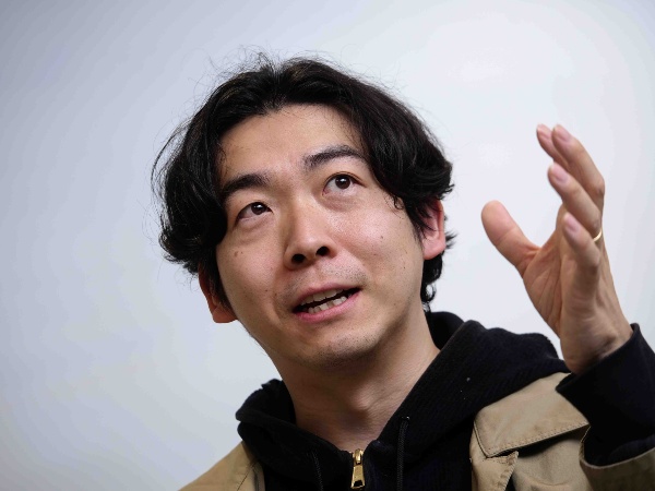 「タンザニア以外の場所でもそういう新しい経済構造はあり得るのではないか、という切り口が面白かった」と話す藤井保文さん