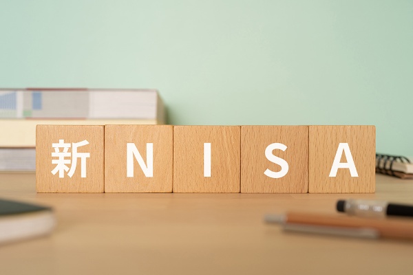 投信の解約を考えるタイミングは2つしなかい(写真:ELUTAS/stock.adobe.com) 投信の解約を考えるタイミングは2つしなかい(写真:ELUTAS/stock.adobe.com)