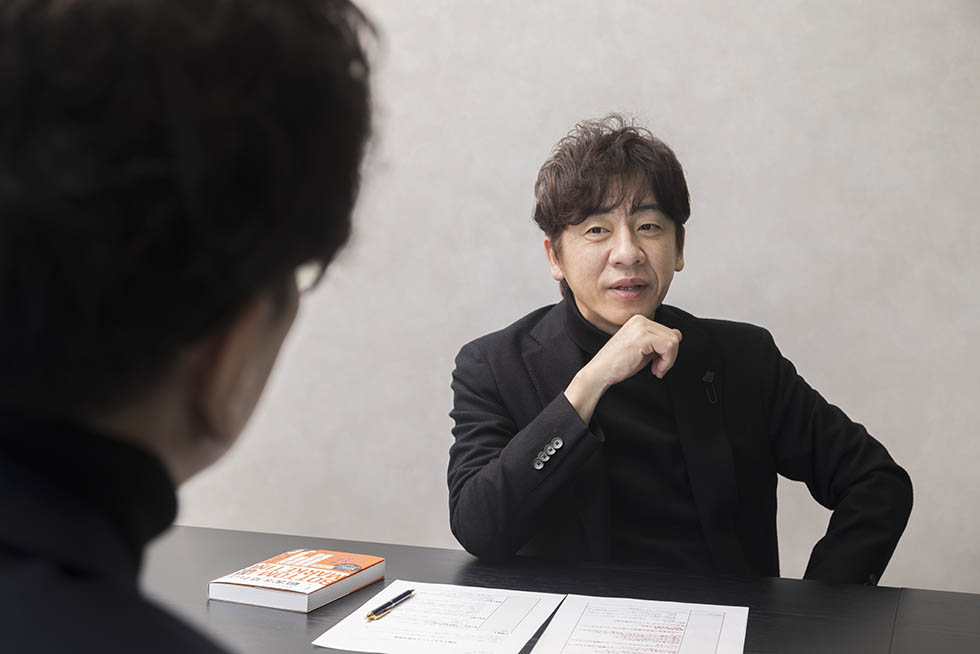 「戦略は7割の勝算と3割のPDCAと考えている」と言う木下氏