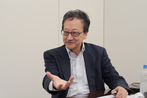中央大学名誉教授/日本マーケティング学会 元会長の田中 洋氏はブランドをつくる場合は時に売り上げを犠牲にすることも大切だと言う