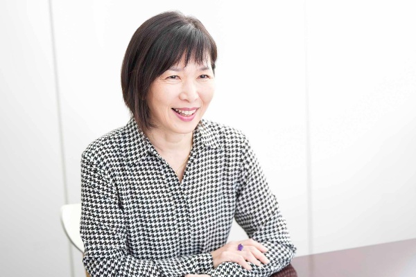 『知性の罠』の訳者、土方奈美さん 『知性の罠』の訳者、土方奈美さん
