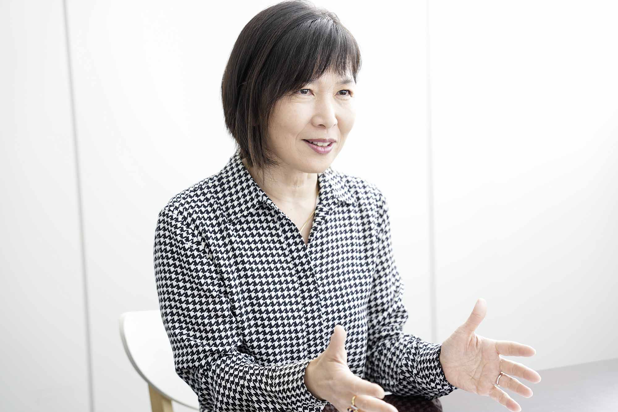 『知性の罠』の訳者、土方奈美さん