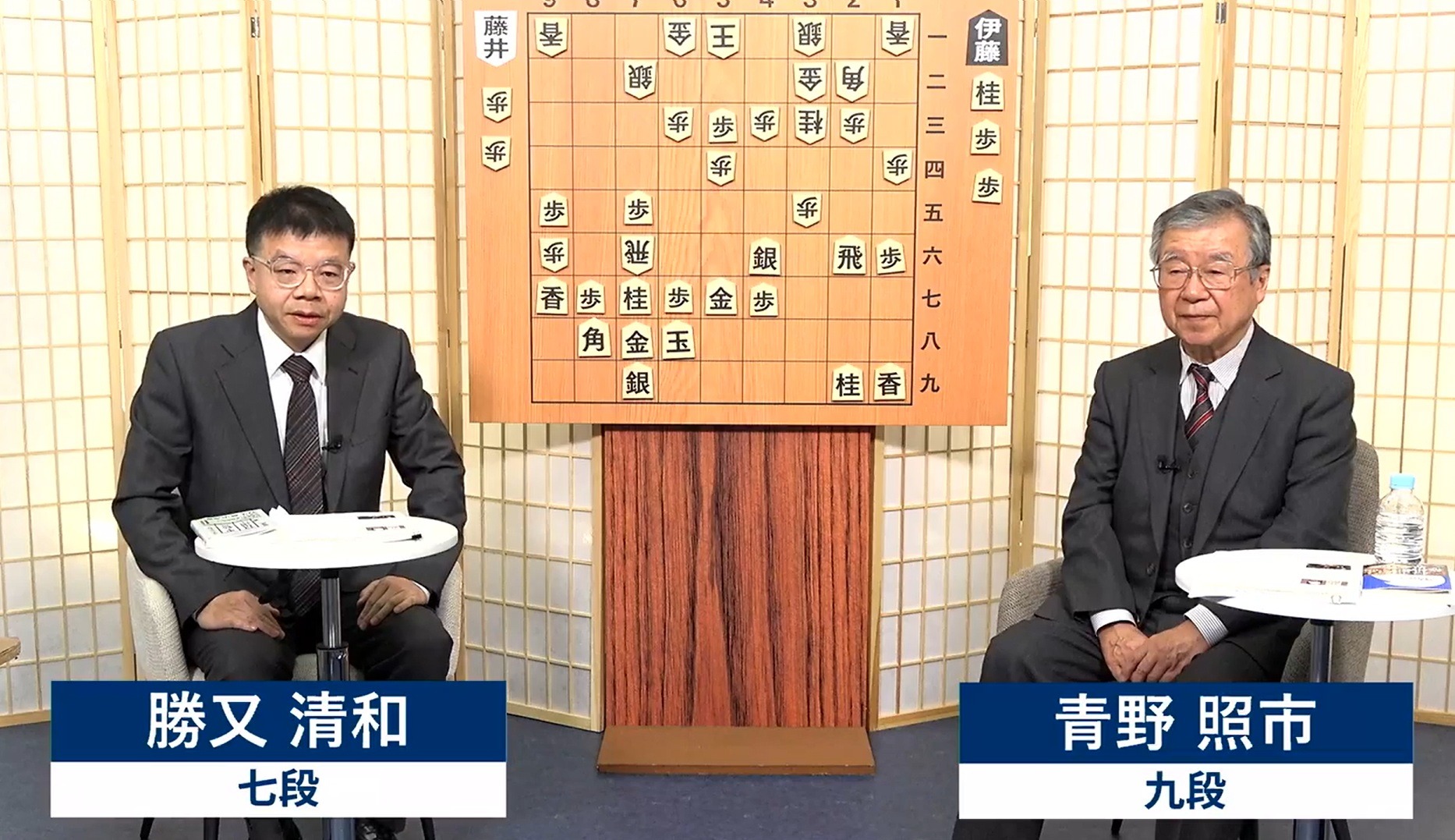 相次いで一般向けの書籍を刊行した勝又七段（左）と青野九段（右）（写真：日経BOOKプラス）