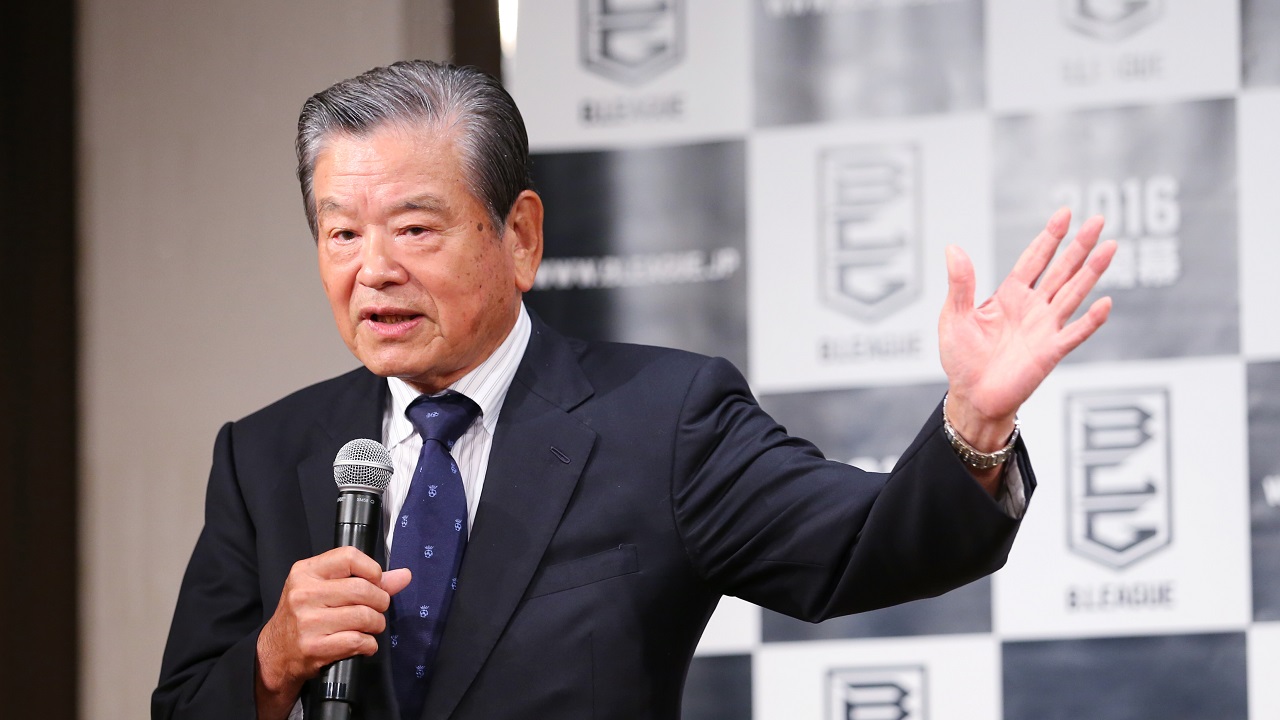 Bリーグの名称・ロゴデザイン発表記者会見に臨んだ川淵三郎氏(写真:長田洋平/アフロスポーツ、2015年9月15日)