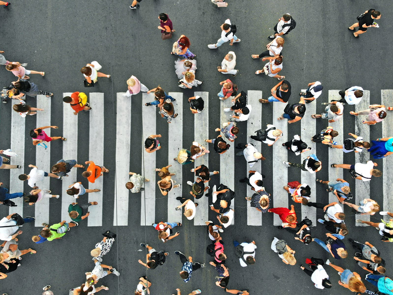 7月11日「世界人口デー」に読みたい記事まとめ　日本の少子化と地球の人口爆発と