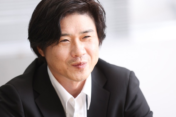 「殺伐とした不穏な試合や、なにが起こるかわからない緊迫感もプロレスの魅力だと思います」と話す中上さん 「殺伐とした不穏な試合や、なにが起こるかわからない緊迫感もプロレスの魅力だと思います」と話す中上さん