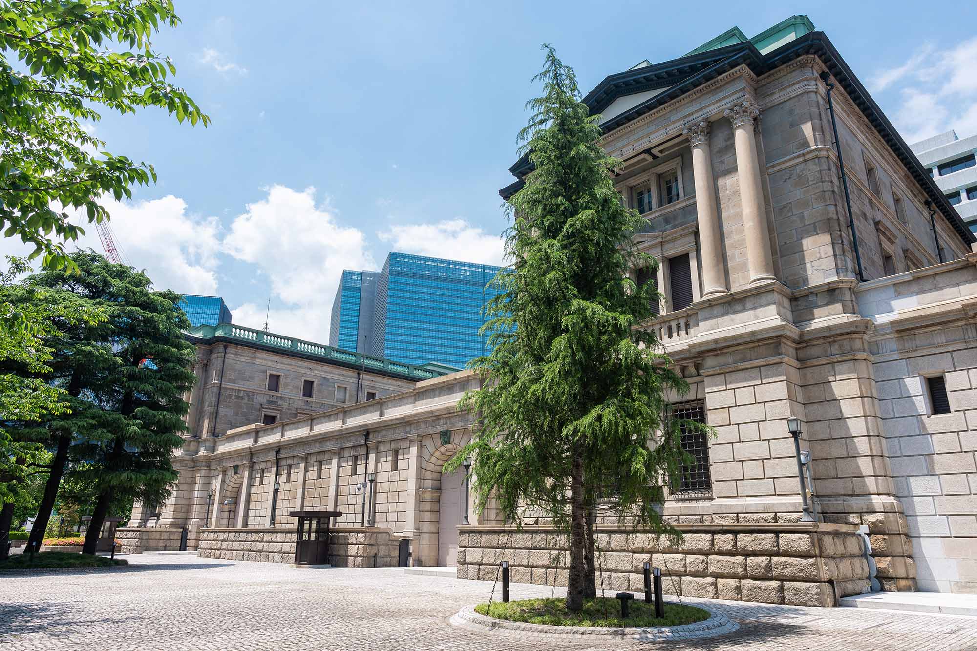 日本銀行（東京・中央区）（写真：yu_photo／stock.adobe.com）