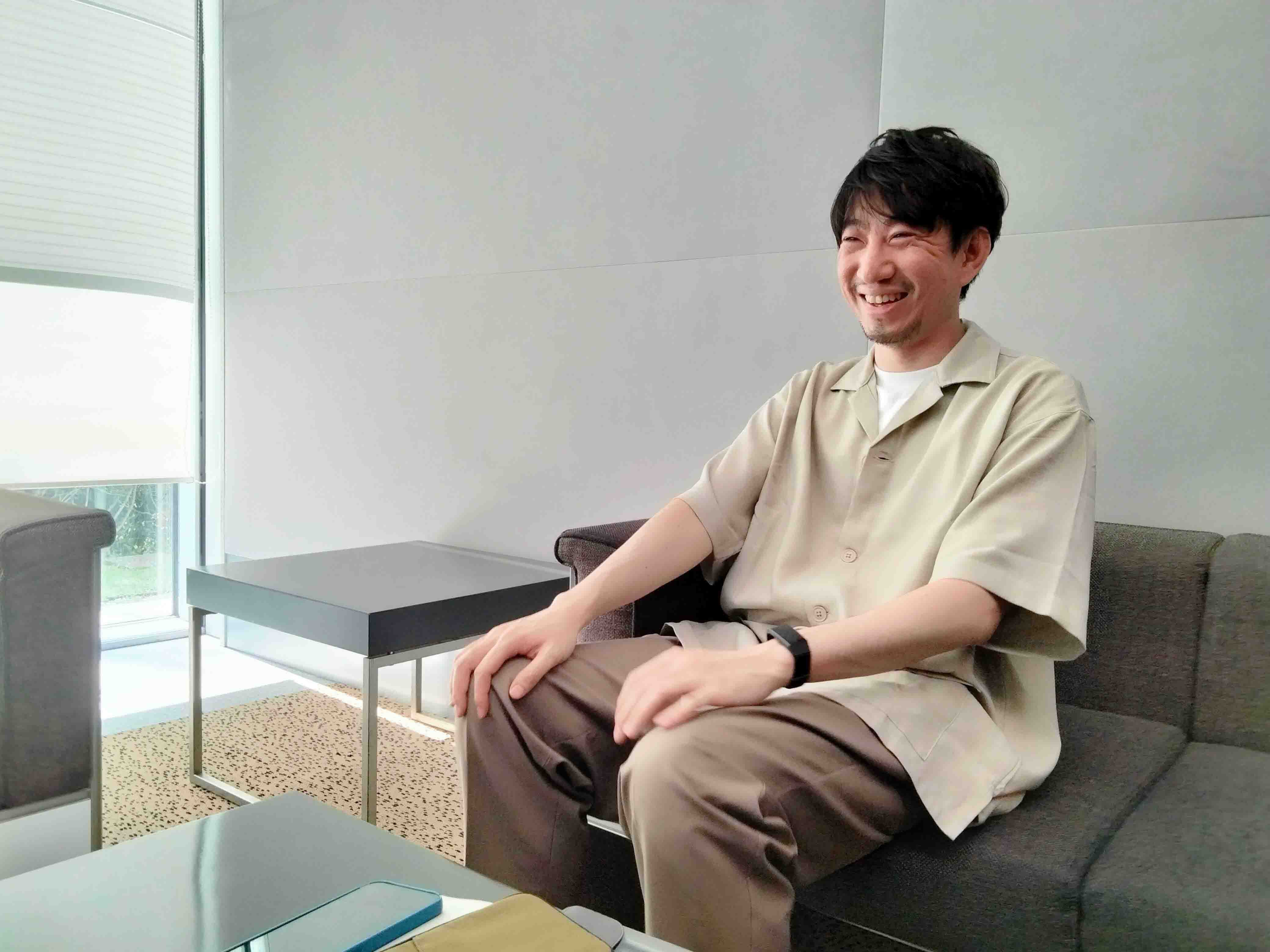 「作り手が楽しんでいると、読む側も励まされる」と語る羽賀翔一さん