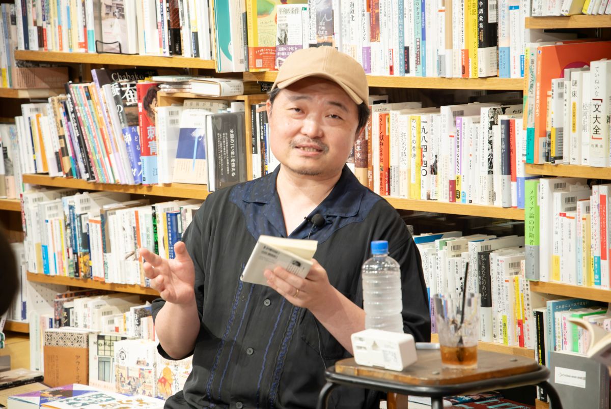 「『推したちとどう生きるか』の参考文献だけを集めたフェアをやりたいですね」（内沼さん）