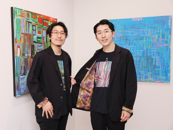 ジャケットの裏地にアート作品が
