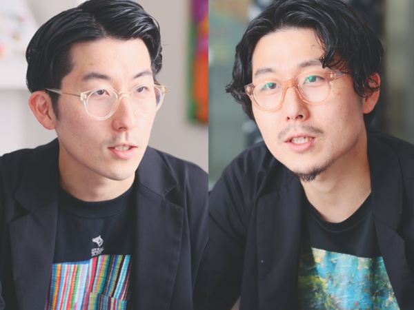 ヘラルボニーを起業した松田崇弥氏(右)と文登氏(左)。双子の弟・崇弥氏が斜塔を務める(写真:鈴木愛子、以下同)