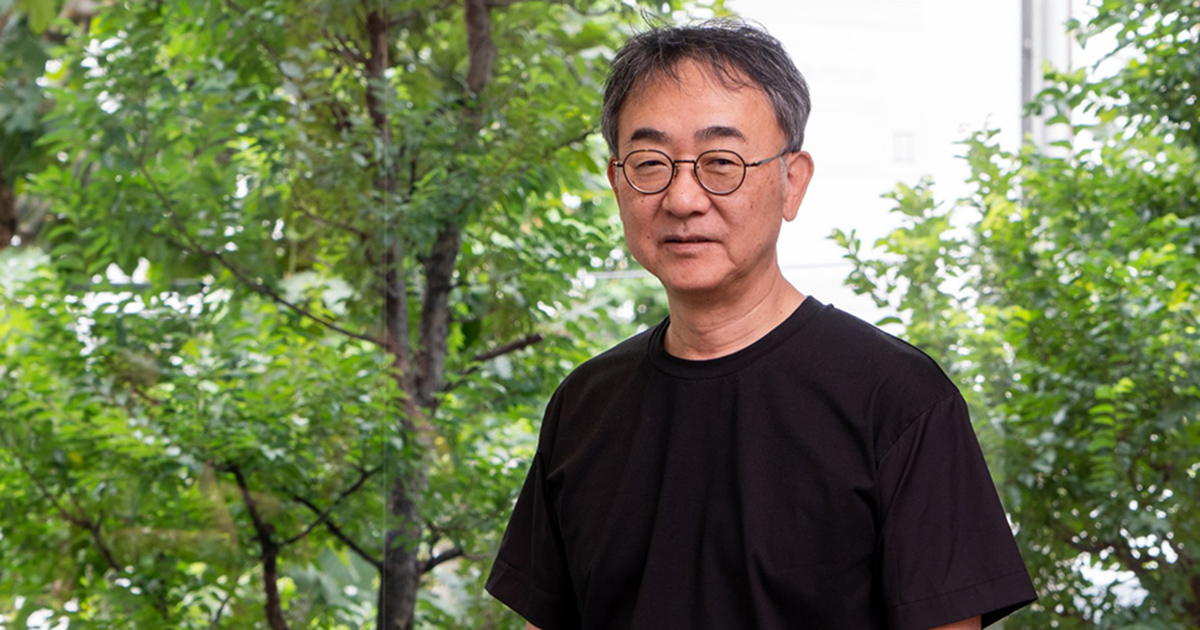 池井戸潤『ハヤブサ消防団　森へつづく道』　町の変化と作家としての成長描く