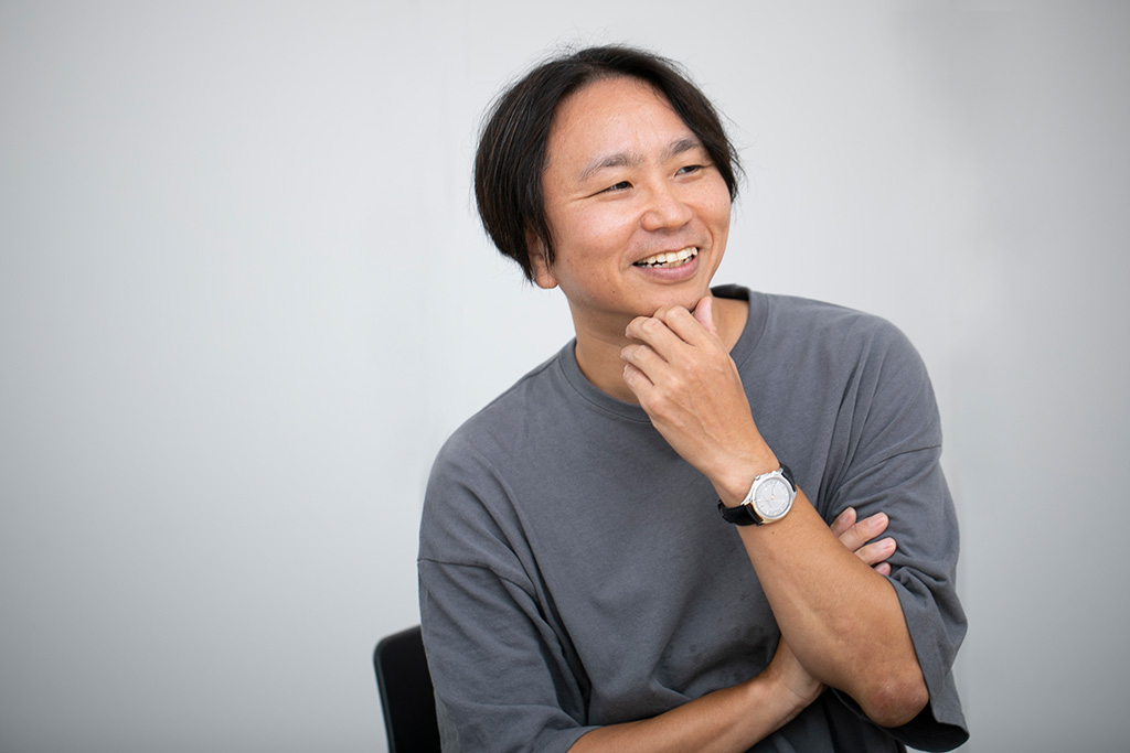 上田岳弘「血も涙もない的確な現代人」にこそ今読んでほしい恋愛小説 日経BOOKプラス