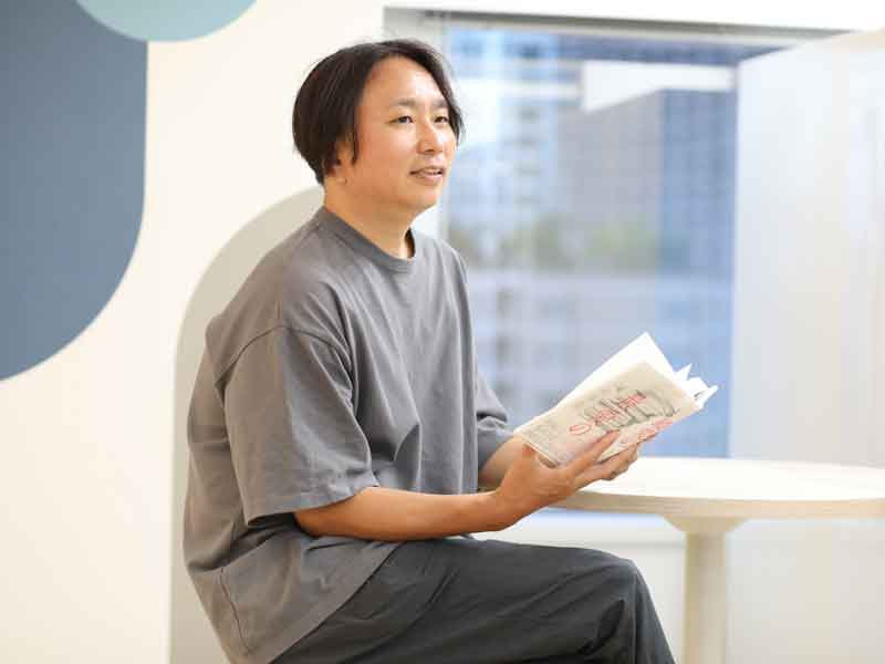 上田岳弘「血も涙もない的確な現代人」にこそ今読んでほしい恋愛小説