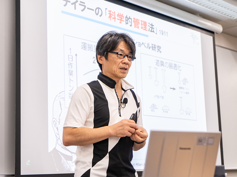 三谷宏治　「経営戦略」とは何か　戦略論の対立から100年後の現在地