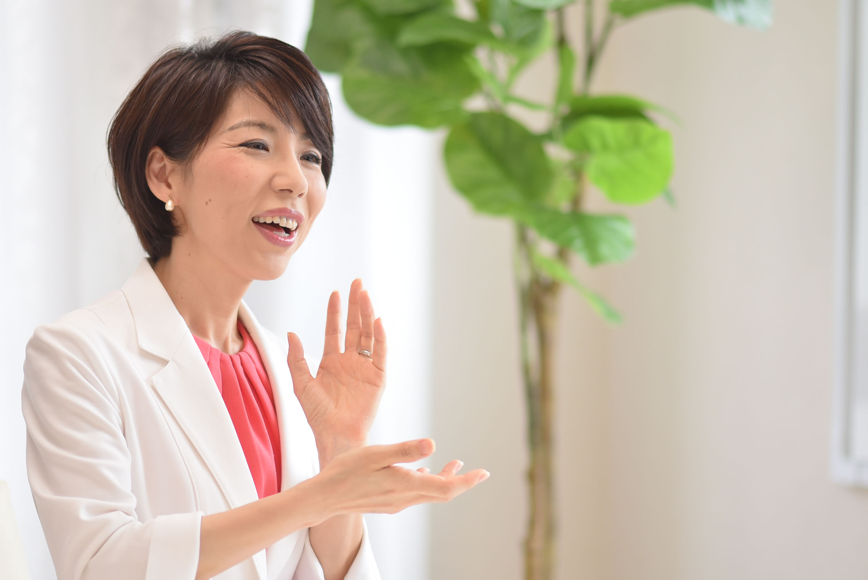 「目の前の課題はたくさんあっても、あなたの人生はひとつです」と話す前野彩さん