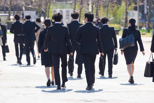 社会人1年目の人へのアドバイスに、自分が大切にしていることが出る(写真:paru/stock.adobe.com)