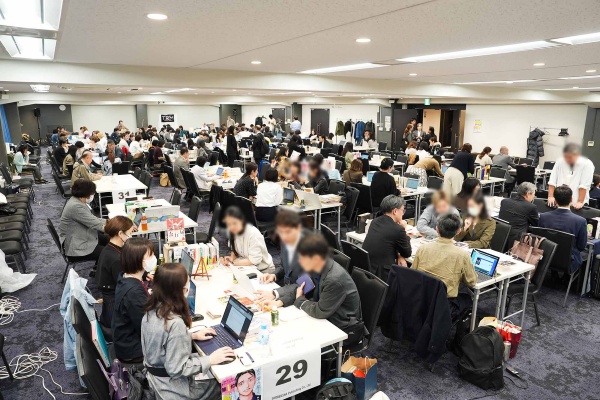 東京版権説明会2024の会場。世界11の国と地域から出版社、翻訳エージェントの関係者が来場した