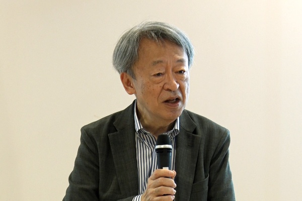 読書会を始めた頃は、学生の発言に驚くこともあった 読書会を始めた頃は、学生の発言に驚くこともあった