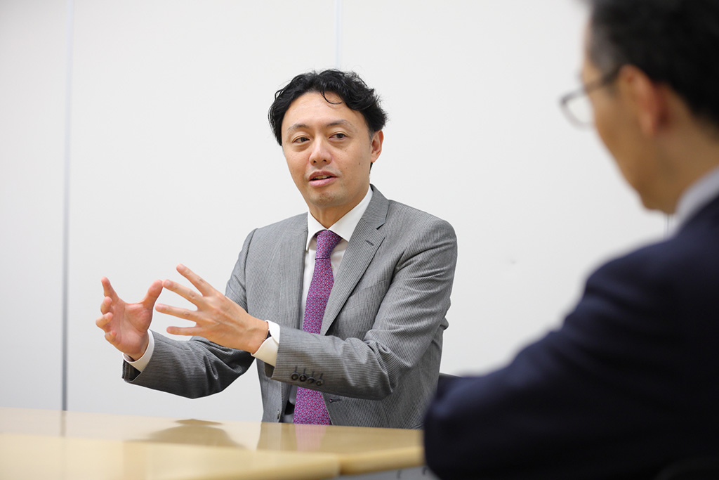 「日本は弱いなりにやるべきことをやっていくうちに、どこかで勝機が出てくるかもしれない」と話す松尾氏