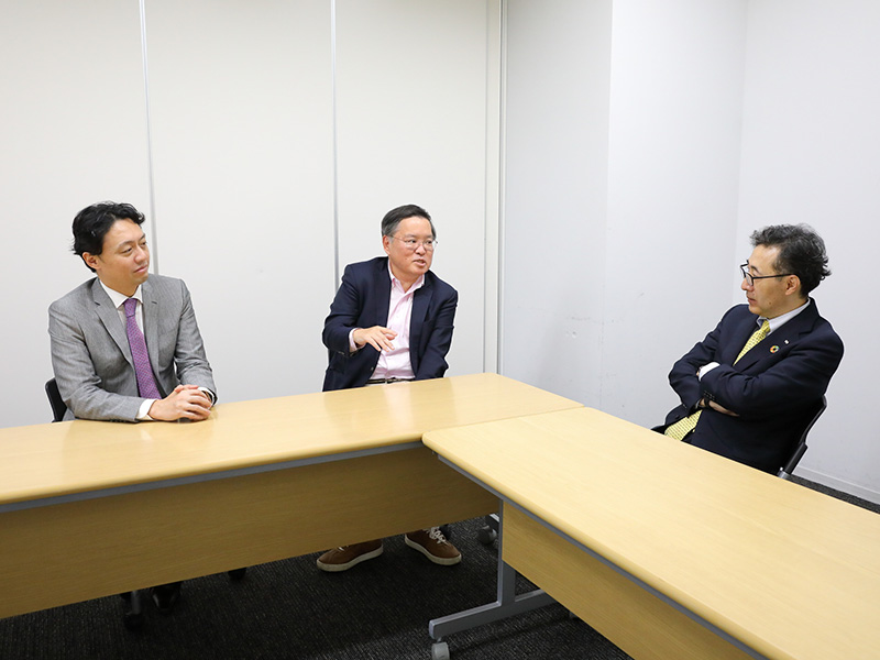 岡本浩×松尾豊×西山圭太「生成AIエネルギー論」