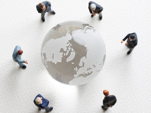 事件は、海の向こうの英国子会社で起きた(写真:Paylessimages/stock.adobe.com)