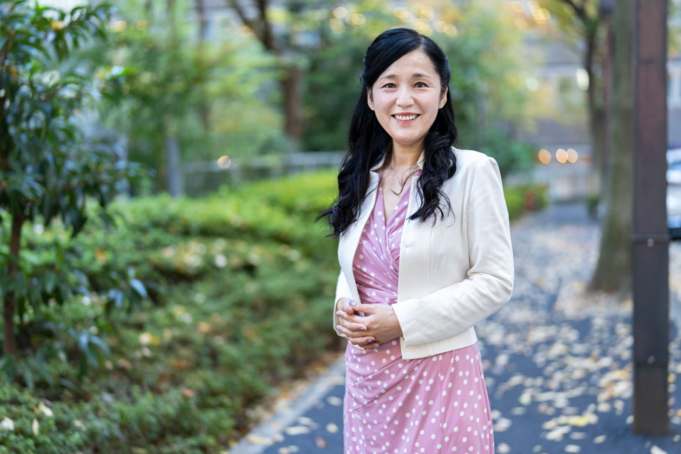 未婚化・少子化解決のヒントはマーケティングにあり。牛窪氏の提唱する「恋愛結婚の終焉」後の新たな結婚の形とは（写真／髙山 透）