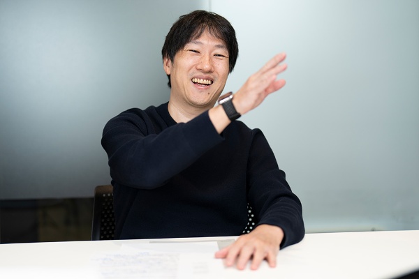 「言葉にこだわるとは定義にこだわること。アイデアの多くは物事の定義を捉え直すことから始まる。言語化力の訓練は発想力の訓練でもある」(安達氏)