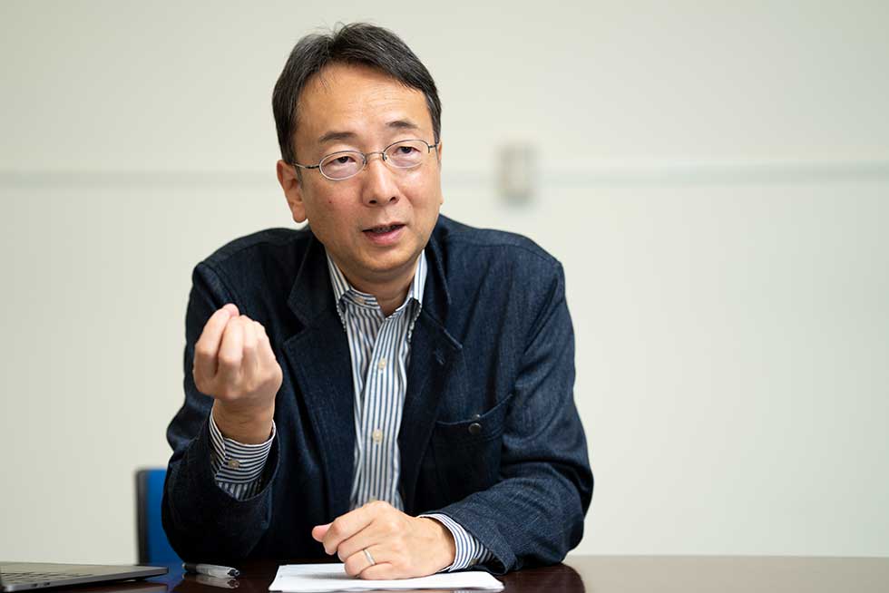 小林氏によれば、「酒が飲める人」と「飲めない人」が世の中に存在するのも、進化の結果であると考えられるという