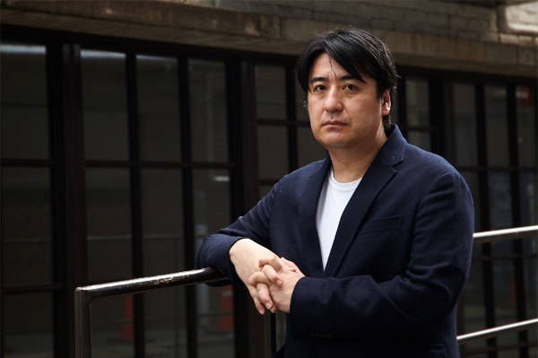 フリーになった今だからこそ、テレビマンとして身につけた「組織の中での仕事術」を伝えたいと語る佐久間氏
