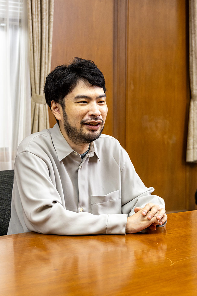 「読者に良い意味で『こんな話だとは思わなかった』『こんなものは読みたくなかった』と思わせるような小説は、長い目で見ればAIには作りにくい方向性として可能性があるかもしれない」（小川氏）
