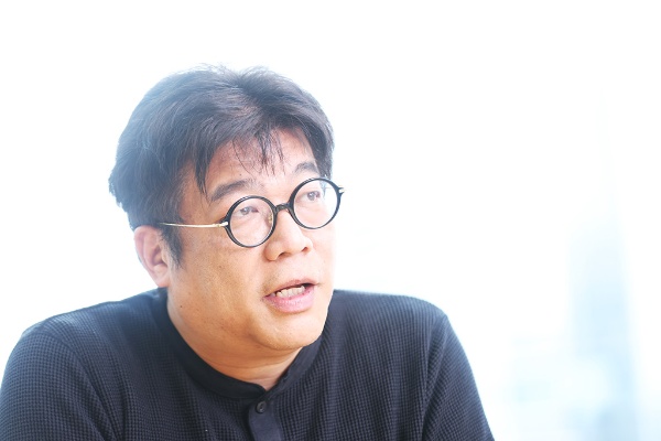 「『労働者=株主』であるべきだ」と話す藤野さん 「『労働者=株主』であるべきだ」と話す藤野さん