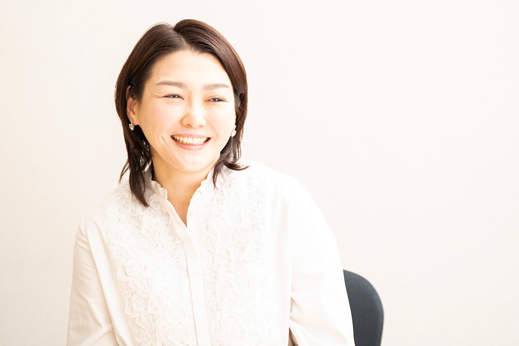 「社会に出るとやるせないと感じる場面はたくさんあります。学生時代には分からなかった『犠牲と奉仕』という言葉がしみるようになりました」 「社会に出るとやるせないと感じる場面はたくさんあります。学生時代には分からなかった『犠牲と奉仕』という言葉がしみるようになりました」