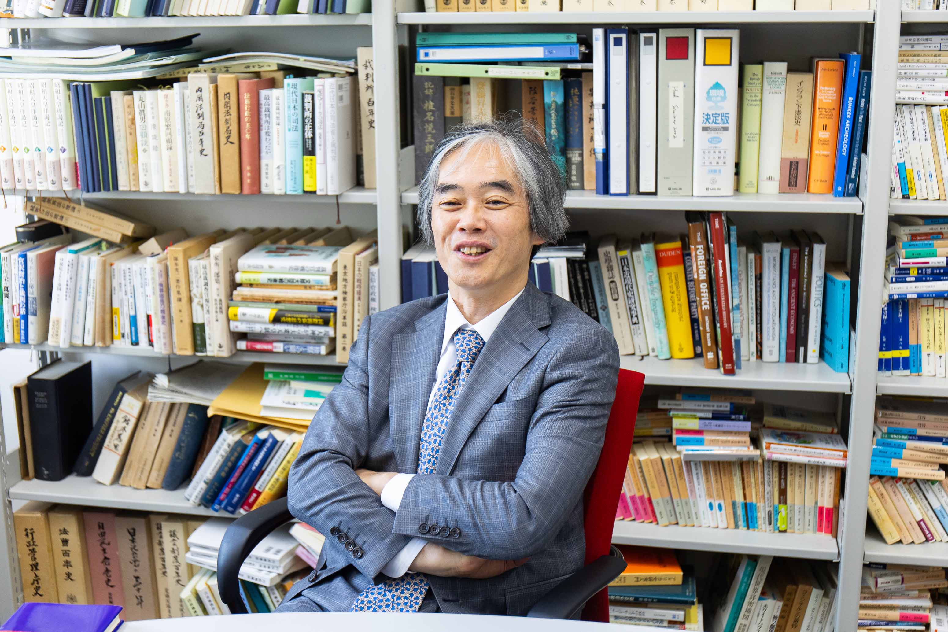 「政治資金が透明化されれば、自民党の力の源泉は失われます」と語る牧原出さん