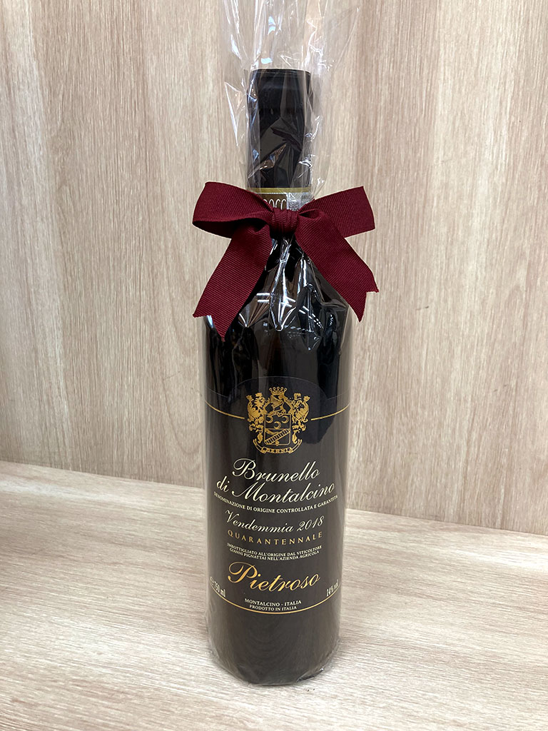Brunello di Montalcino 2018／「トスカーナ州で造られるブルネッロ・ディ・モンタルチーノはイタリアを代表する豊潤で優美な赤ワインです。家族経営のピエトローゾのブルネッロは職人的に丁寧に造られ、温かさを感じさせ、親しみやく、幅広い肉料理に合います」（宮嶋勲さん）