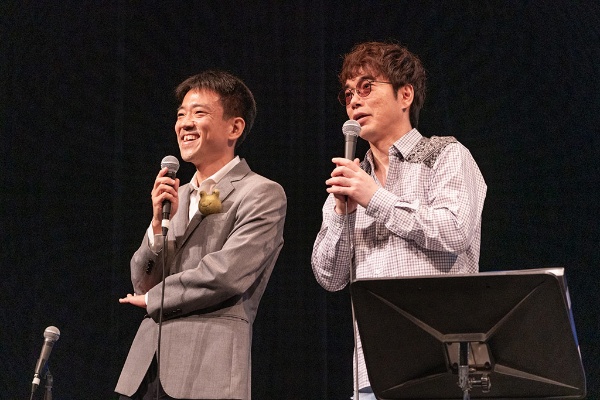 「歌う以前に、声を出すこと自体、奇跡のようにすごいことだとそのとき初めて知って、とても感動しました」と話す北山さん(右)と川原さん(左) 「歌う以前に、声を出すこと自体、奇跡のようにすごいことだとそのとき初めて知って、とても感動しました」と話す北山さん(右)と川原さん(左)