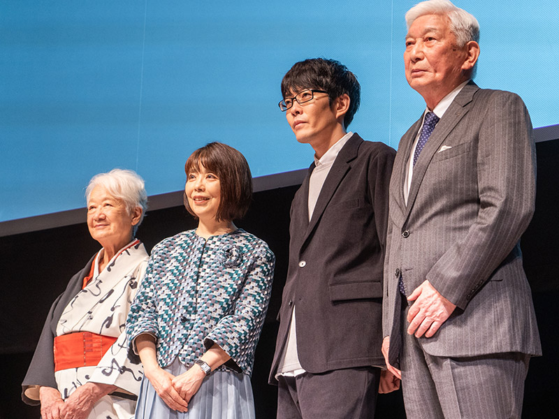 ＜秋の読書推進月間2025＞俵万智×鈴木俊貴「つなぐ言葉、羽ばたく言葉」