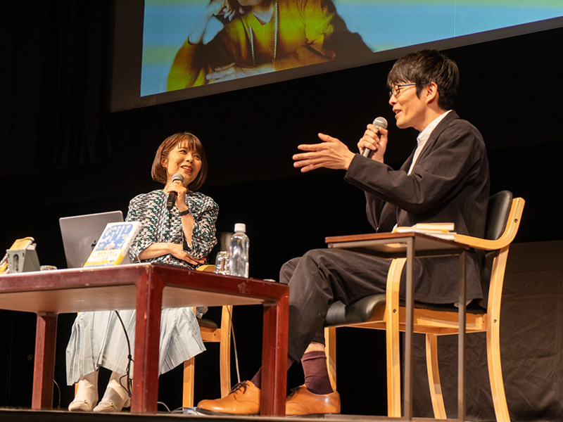 ＜秋の読書推進月間2025＞俵万智×鈴木俊貴「“言葉の足腰”を鍛えたい」