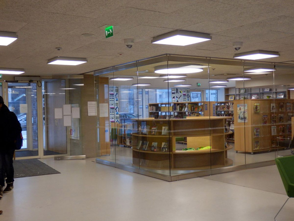 フィンランドでは、学校のなかに図書館が併設されているところがある（増田ユリヤさん提供）