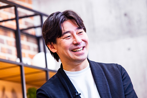 テレビ東京キャスターの豊島晋作氏　（写真：竹井俊晴）