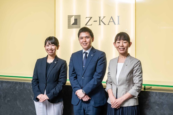 「各階層に合わせた課題図書を用意するのは、みんなが違う仕事をしている中で『共通言語』を持つため」