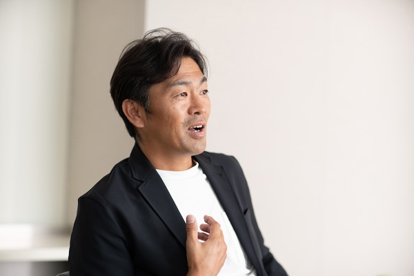 KPMGコンサルティングで新規事業開発と人材育成を担当する佐渡さん KPMGコンサルティングで新規事業開発と人材育成を担当する佐渡さん