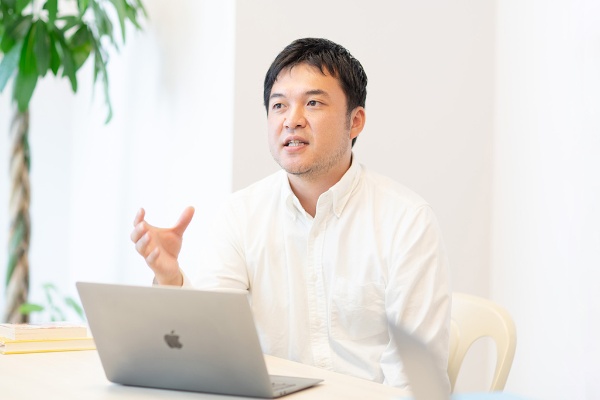 「知見と挑戦をつなぐことが我々のミッション」と話す七倉さん 「知見と挑戦をつなぐことが我々のミッション」と話す七倉さん